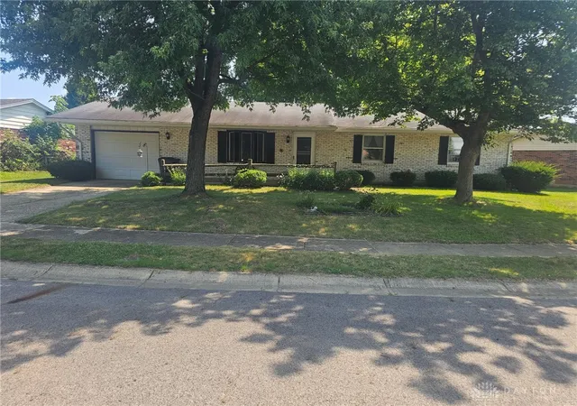 2nd image of 706 Cedar Cir, Eaton, OH 45320 | MLS# 965071