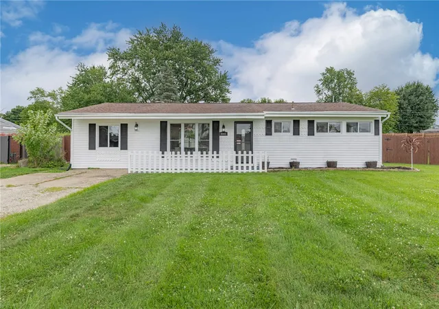 Photo 1 of Sale Pending at 4041 Rosehill Dr, Beavercreek, OH 45431 | MLS# 965118 | Listing updated on 2026-08-06