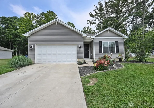 Photo 4 of Sale Pending at 2263 Woodson Dr, Dayton, OH 45414 | MLS# 965245 | Listing updated on 2026-08-26