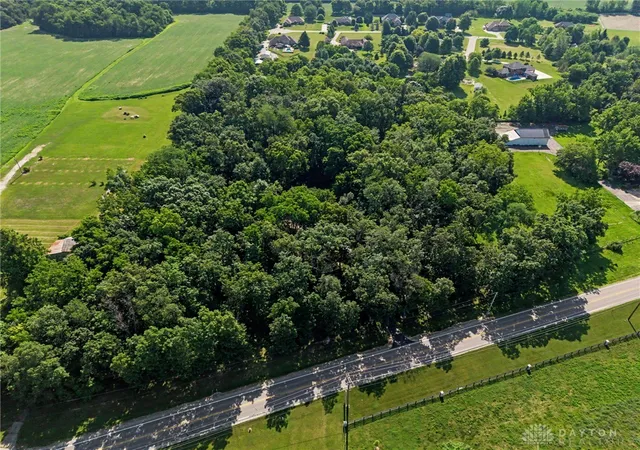 Photo 5 of Sale Pending at 2610 Trebein Rd, Xenia, OH 45385 | MLS# 964095 | Listing updated on 2026-08-09