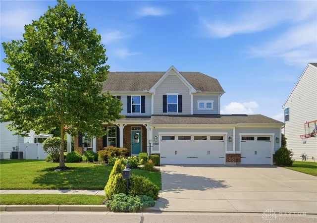 Photo 2 of Sale Pending at 3302 Heatherstone Dr, Troy, OH 45373 | MLS# 965407 | Listing updated on 2026-08-23