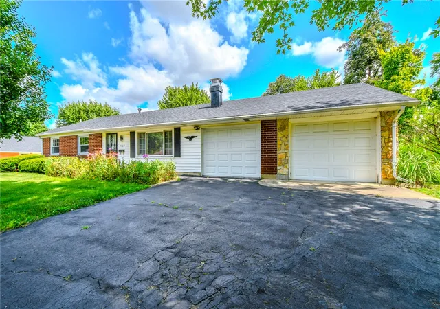 Photo 3 of Sale Pending at 4163 Tonawanda Trl, Beavercreek, OH 45430 | MLS# 965180 | Listing updated on 2026-08-08