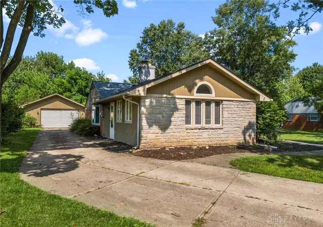 Photo 2 of Sale Pending at 4763 Ridgebury Dr, Dayton, OH 45440 | MLS# 965450 | Listing updated on 2026-08-24