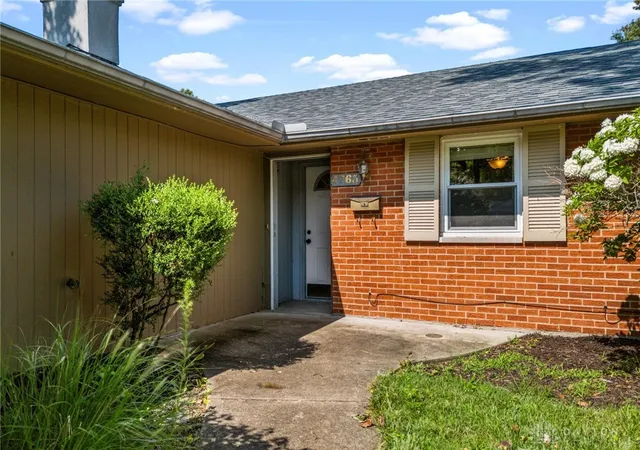 Photo 4 of Sale Pending at 4763 Ridgebury Dr, Dayton, OH 45440 | MLS# 965450 | Listing updated on 2026-08-24