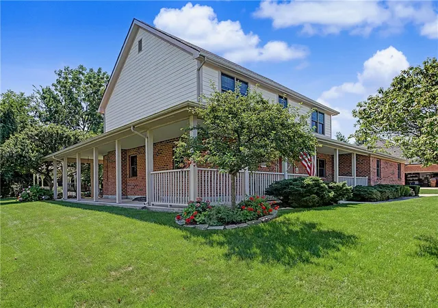 Photo 4 of Single family home for sale at 1082 Roger Scott Dr, Bellbrook, OH 45305 | MLS# 965378 | Listing updated on 2026-08-24