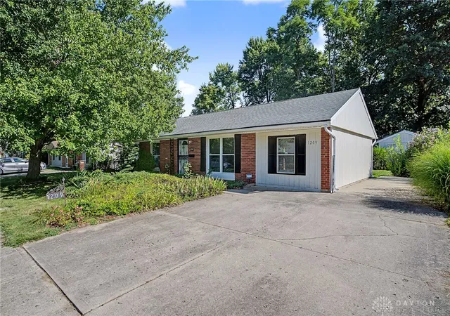 1st image of 1209 Hemlock Wy, New Carlisle, OH 45344 | MLS# 965194