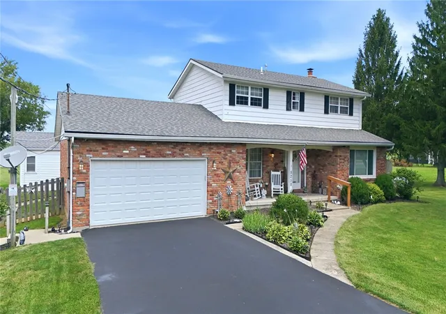 Photo 3 of Single family home for sale at 5258 E County Line Rd, Springfield, OH 45502 | MLS# 965501 | Listing updated on 2026-08-19