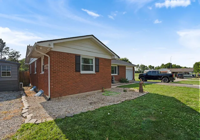 4th image of 319 Wolf Rd, West Alexandria, OH 45381 | MLS# 965594