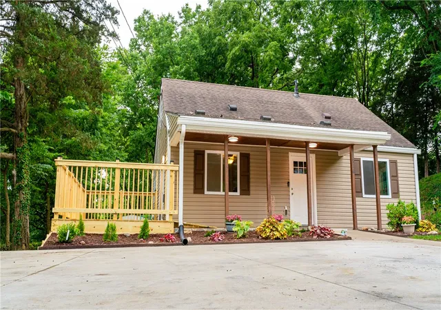 2nd image of 518 W Linden Ave, Miamisburg, OH 45342 | MLS# 965590