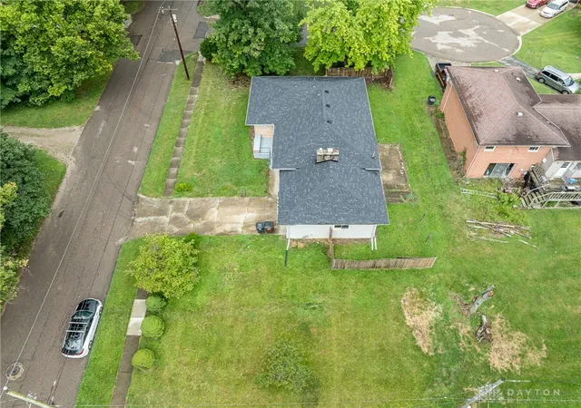 Photo 4 of Sale Pending at 317 Elm Hl Dr, Dayton, OH 45415 | MLS# 965670 | Listing updated on 2026-08-24