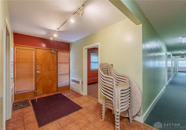image of 220 W Siebenthaler Ave, Dayton, OH 45405 | MLS# 965672