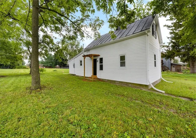 1st image of 309 Market St, Union City, OH 45390 | MLS# 965777