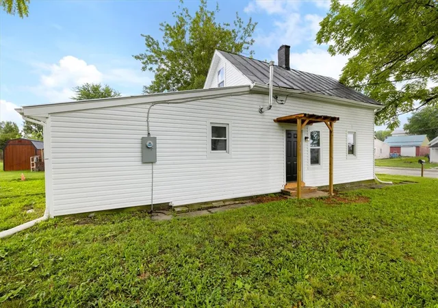 2nd image of 309 Market St, Union City, OH 45390 | MLS# 965777