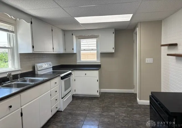 Photo 4 of Single family home for sale at 5029 Pensacola Blvd, Moraine, OH 45439 | MLS# 965870 | Listing updated on 2026-08-19