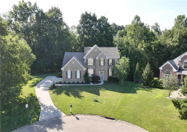 Photo 1 of Sale Pending at 1080 Sedgefield Ct, Maineville, OH 45039 | MLS# 964871 | Listing updated on 2026-08-18
