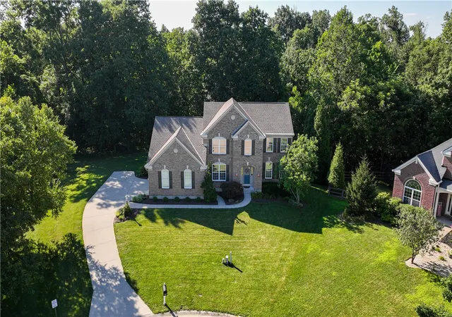 Photo 49 of Sale Pending at 1080 Sedgefield Ct, Maineville, OH 45039 | MLS# 964871 | Listing updated on 2026-08-18