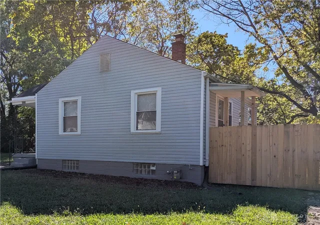 Photo 2 of Single family home for sale at 4424 Genesee Ave, Dayton, OH 45406 | MLS# 965678 | Listing updated on 2026-08-07