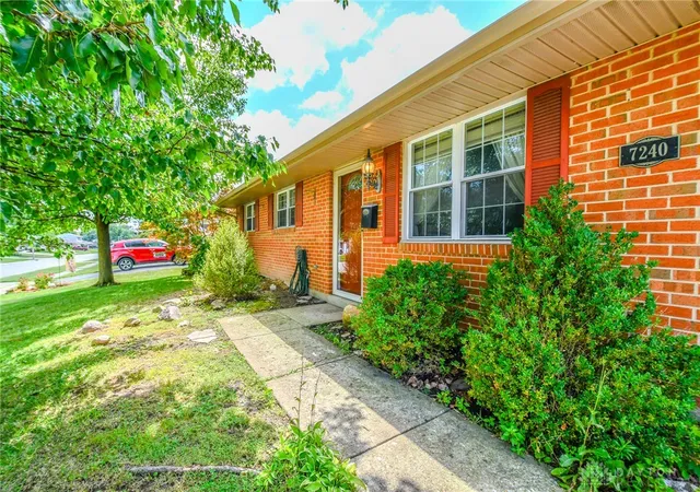 Photo 2 of Sale Pending at 7240 Stonehurst Dr, Dayton, OH 45424 | MLS# 963749 | Listing updated on 2026-08-26
