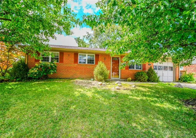 Photo 3 of Sale Pending at 7240 Stonehurst Dr, Dayton, OH 45424 | MLS# 963749 | Listing updated on 2026-08-26