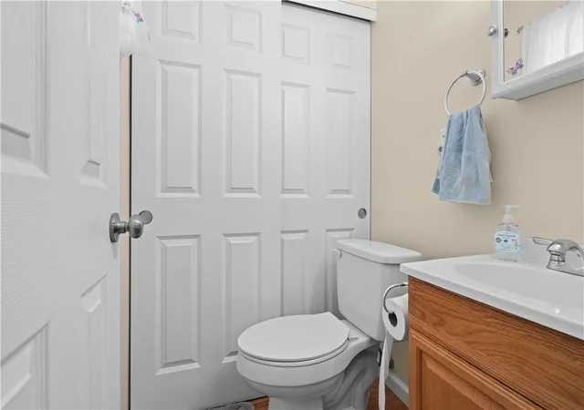 Photo 16 of Sale Pending at 1901 Connecticut Dr, Xenia, OH 45385 | MLS# 965906 | Listing updated on 2026-08-17