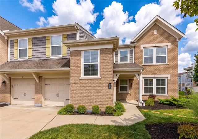 2nd image of 37 Old Pond Rd, Springboro, OH 45066 | MLS# 965693