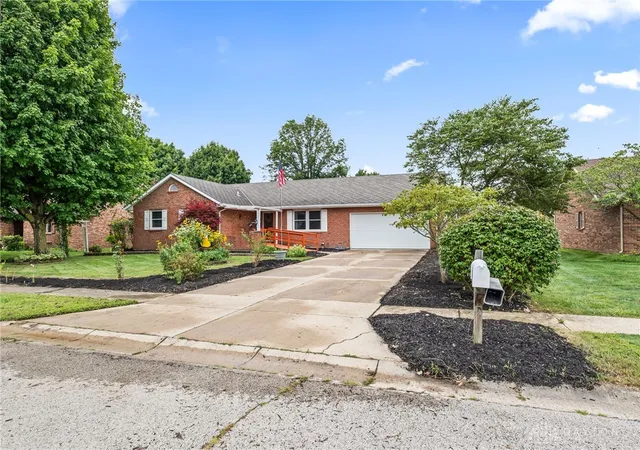 2nd image of 429 Meadowlark Ln, Eaton, OH 45320 | MLS# 965938