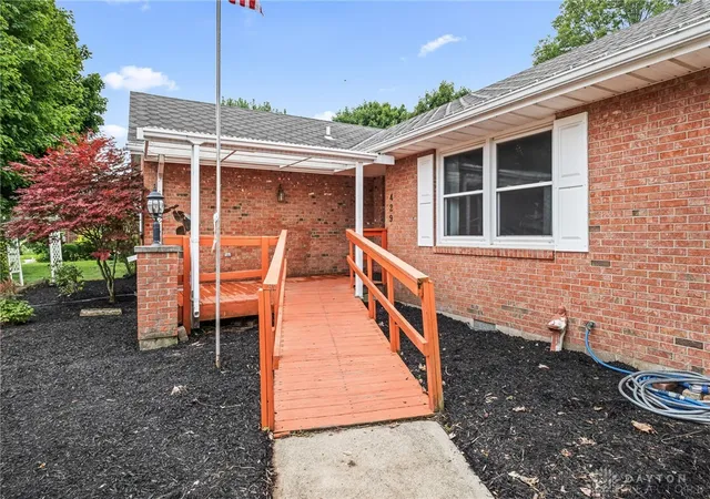 3rd image of 429 Meadowlark Ln, Eaton, OH 45320 | MLS# 965938