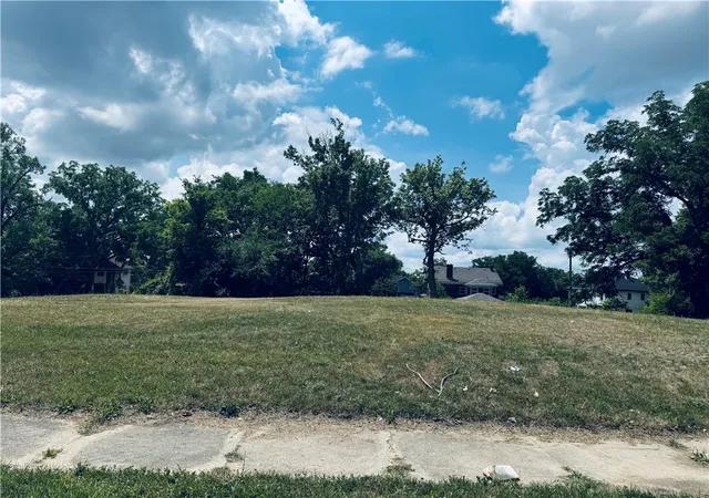1st image of 818 820 Lexington Ave, Dayton, OH 45402 | MLS# 965930