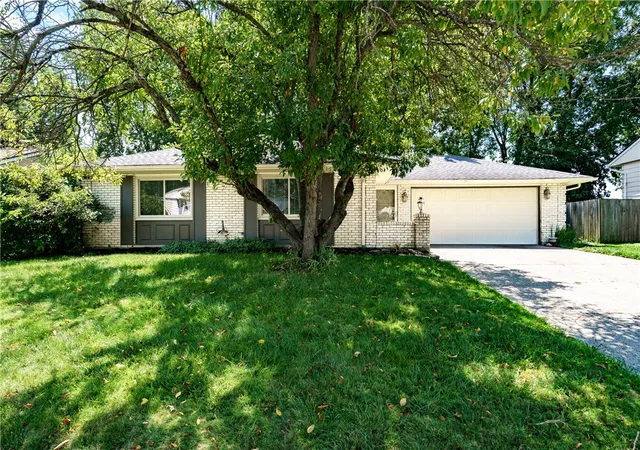 1st image of 135 Whispering Pines Dr, Springboro, OH 45066 | MLS# 965884