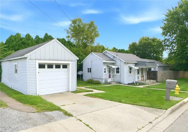 2nd image of 31 Wilhelm St, Tipp City, OH 45371 | MLS# 965762