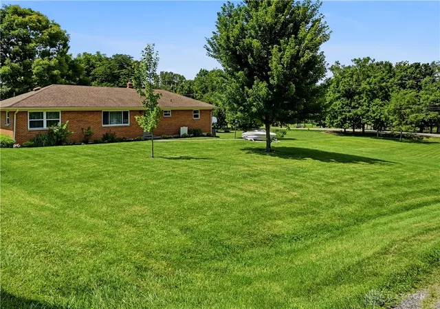 Photo 3 of Single family home for sale at 25 Secore Ct, Dayton, OH 45440 | MLS# 965965 | Listing updated on 2026-08-08