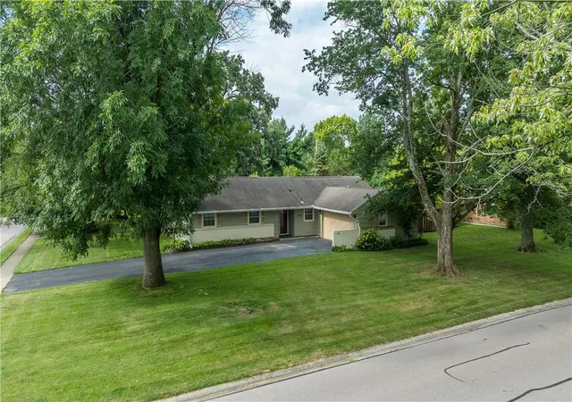 Photo 2 of Sale Pending at 134 Bristol Dr, Dayton, OH 45458 | MLS# 966030 | Listing updated on 2026-08-20