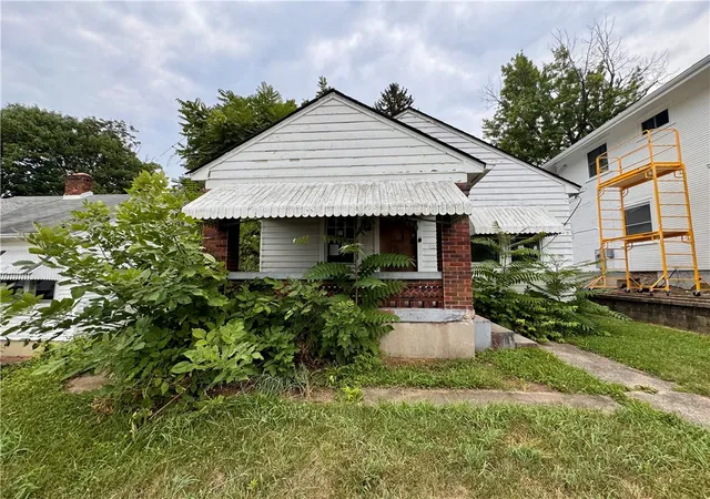 1st image of 230 E Fairview Ave, Dayton, OH 45405 | MLS# 966063