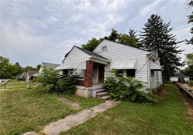 2nd image of 230 E Fairview Ave, Dayton, OH 45405 | MLS# 966063