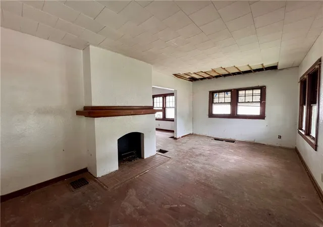 3rd image of 230 E Fairview Ave, Dayton, OH 45405 | MLS# 966063