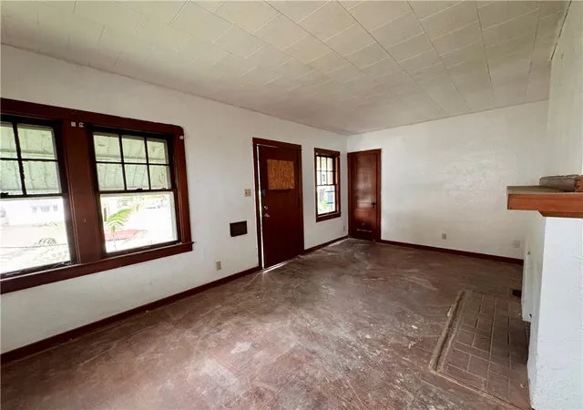 4th image of 230 E Fairview Ave, Dayton, OH 45405 | MLS# 966063
