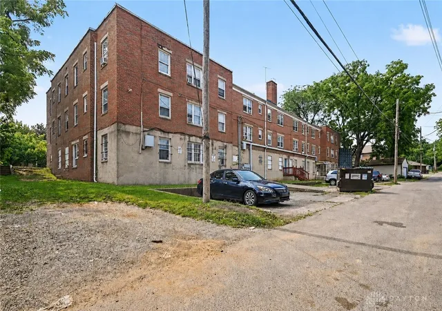 15th image of 2662 2678 N Main St, Dayton, OH 45405 | MLS# 965968