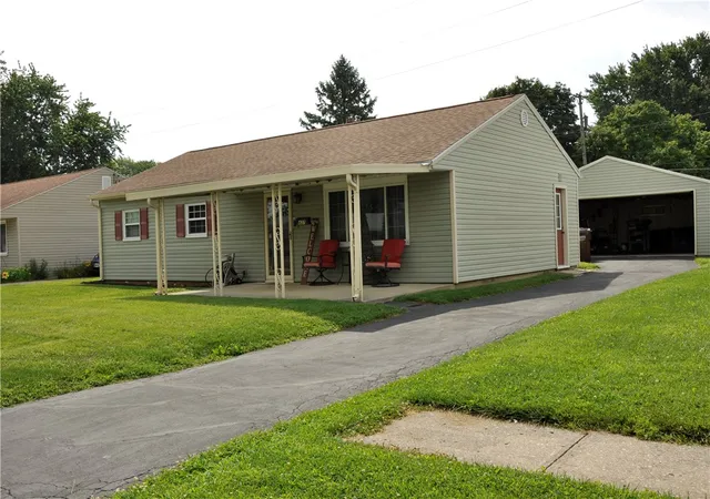 Photo 2 of Sale Pending at 437 Glenwood Ave, Piqua, OH 45356 | MLS# 966016 | Listing updated on 2026-08-09