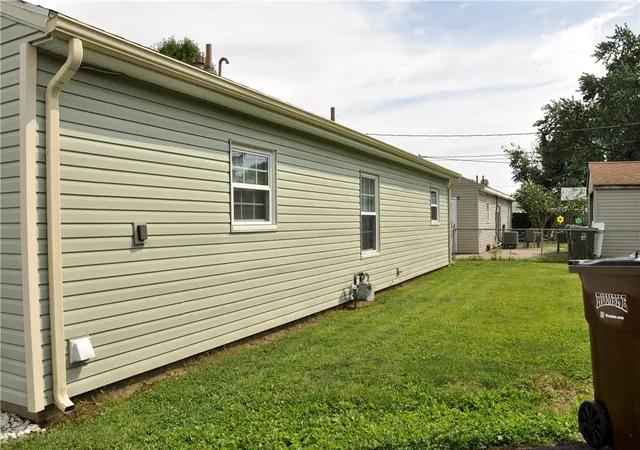 Photo 3 of Sale Pending at 437 Glenwood Ave, Piqua, OH 45356 | MLS# 966016 | Listing updated on 2026-08-09