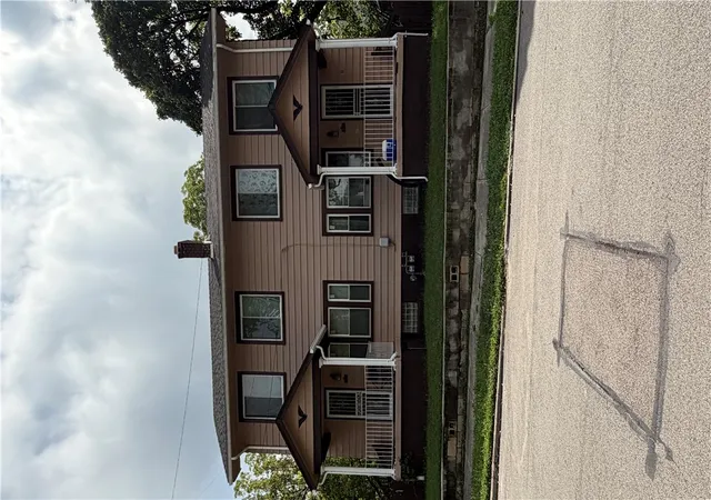 Listing Photo 3 - Condo for sale in building located at 10-12 Marie Ave, Dayton, OH 45405