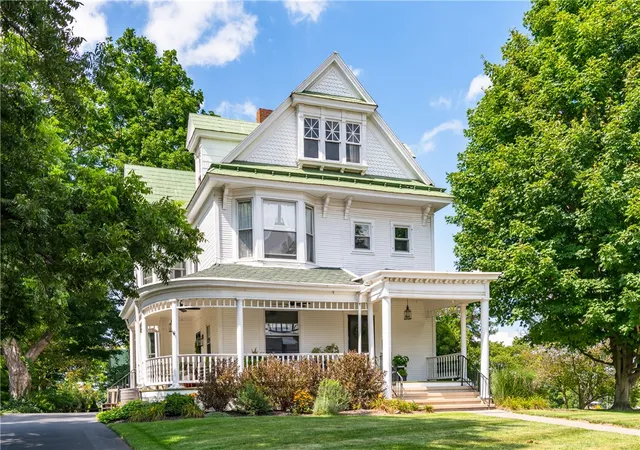 1st image of 4 High St, Mechanicsburg, OH 43044 | MLS# 966045