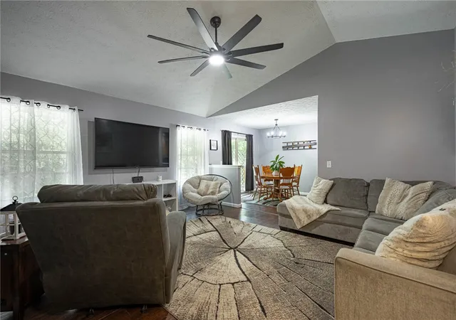 Photo 2 of Single family home for sale at 21 Clearbrook Dr, Franklin, OH 45005 | MLS# 966126 | Listing updated on 2026-08-13