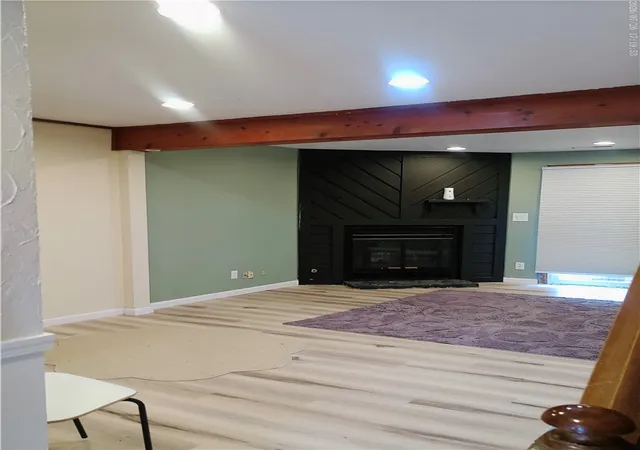 Listing Photo 4 - Condo for sale in building located at 112 Pepperwood Pl, Englewood, OH 45322