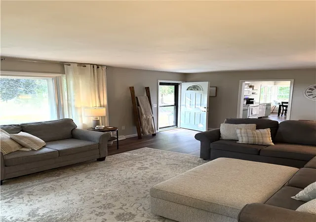 Photo 4 of Sale Pending at 833 Wyandot Rd, Bucyrus, OH 44820 | MLS# 966226 | Listing updated on 2026-08-11