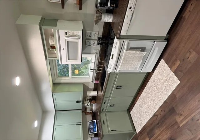 Photo 5 of Sale Pending at 833 Wyandot Rd, Bucyrus, OH 44820 | MLS# 966226 | Listing updated on 2026-08-11
