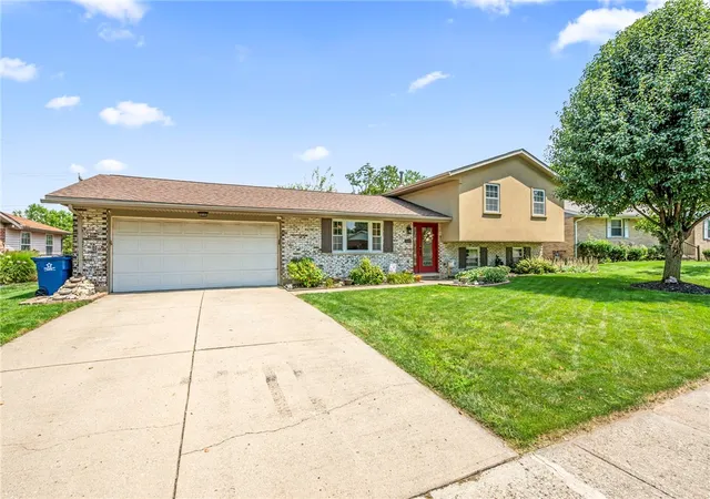 1st image of 562 Hathaway Trl, Tipp City, OH 45371 | MLS# 966222