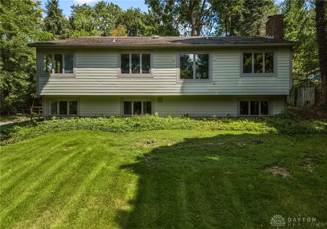 2nd image of 303 E Whipp Rd, Dayton, OH 45459 | MLS# 965898