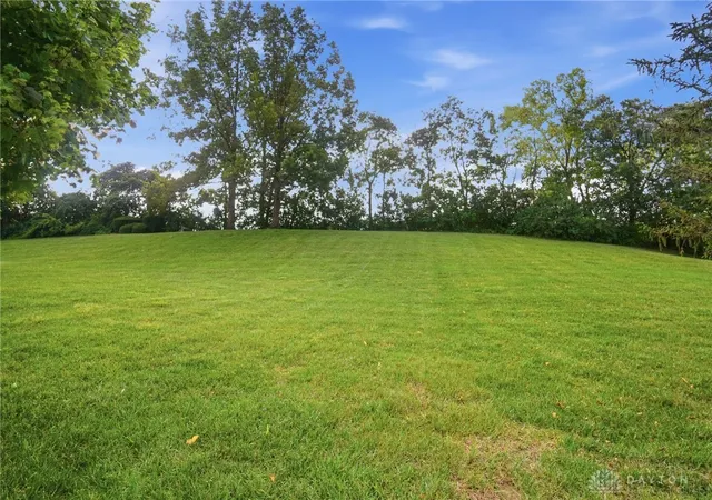 58th image of 2662 Vienna Estates Dr, Dayton, OH 45459 | MLS# 965998