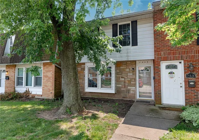 1st image of 7535 Mount Hood, Dayton, OH 45424 | MLS# 966298
