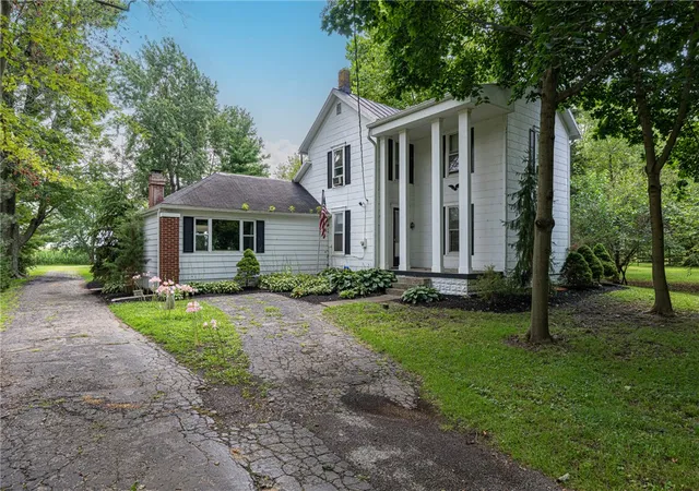 Photo 2 of Single family home for sale at 5669 Hollansburg Arcanum Rd, Arcanum, OH 45304 | MLS# 966317 | Listing updated on 2026-08-12